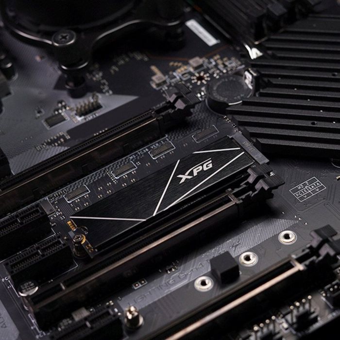 Накопичувач SSD M.2 ADATA GAMMIX S70 BLADE 2TB 2280 PCIe 4x4 NVMe 3D NAND Read/Write:7400/6800 MB/sec (AGAMMIXS70B-2T-CS)