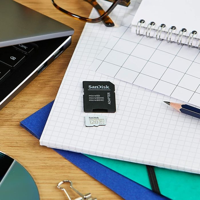 Карта пам'яті microSDXC (UHS-1 U3) SanDisk Max Endurance 128Gb class 10 V30 (100Mb/s) (adapterSD) (SDSQQVR-128G-GN6IA)